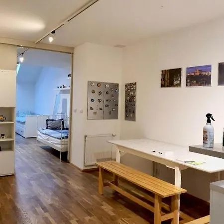 Guest house Sambunpraha Prague