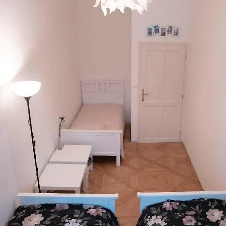 Pensionat Sambunpraha Prag