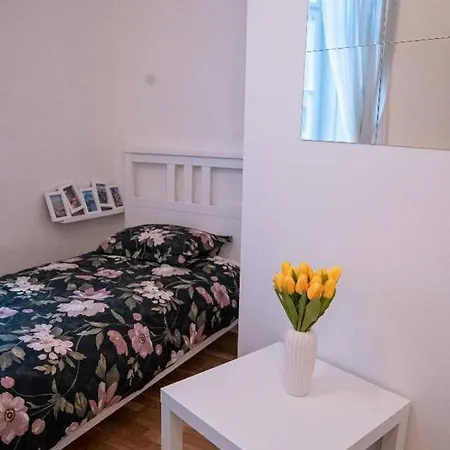 Pensionat Sambunpraha Prag